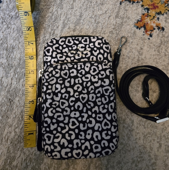Leopard Print Crossbody Bag - Picture 2 of 6